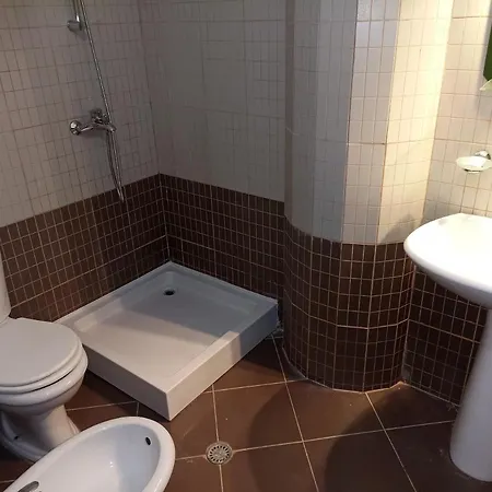10 Apartmants Olimpia Mir Apartamento Durrës