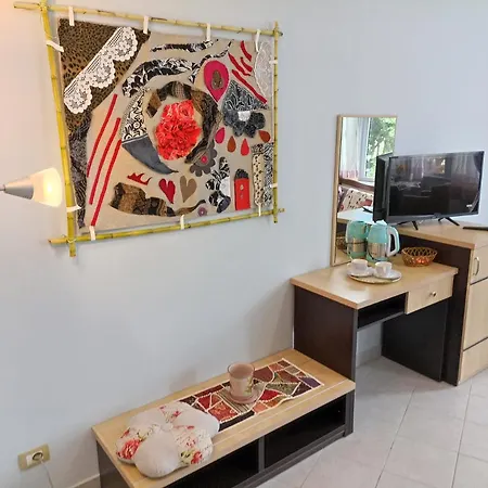 10 Apartmants Olimpia Mir *