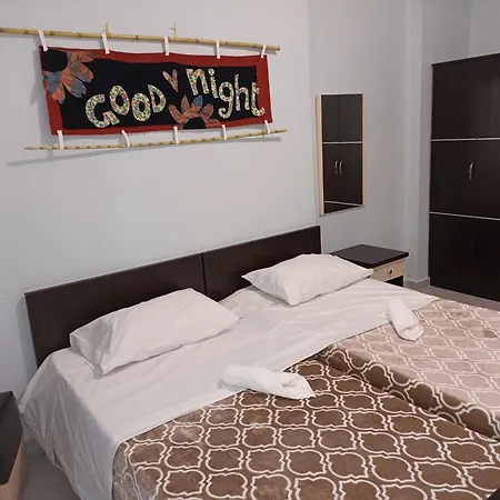 10 Apartmants Olimpia Mir Apartamento
