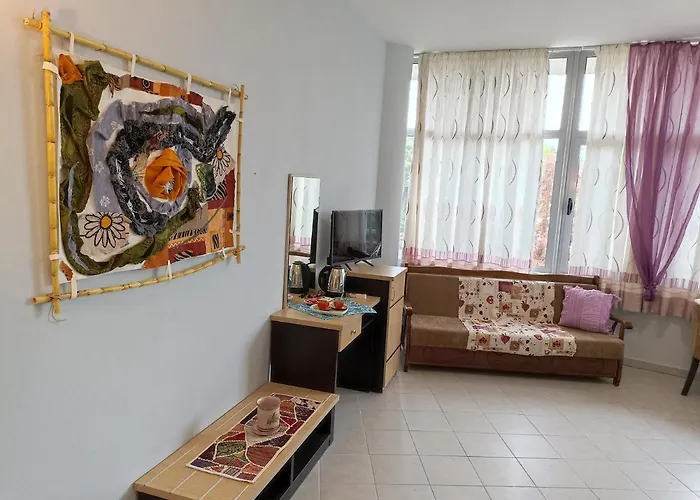 10 Apartmants Olimpia Mir *