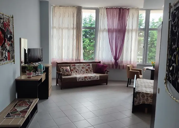 10 Apartmants Olimpia Mir Apartment Durres