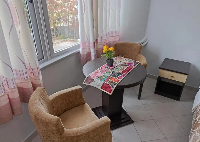 10 Apartmants Olimpia Mir Apartment *