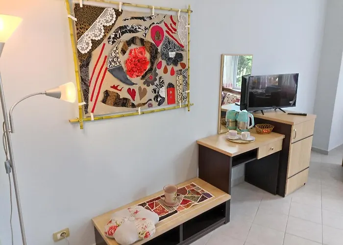 10 Apartmants Olimpia Mir *