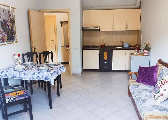 10 Apartmants Olimpia Mir Apartment *