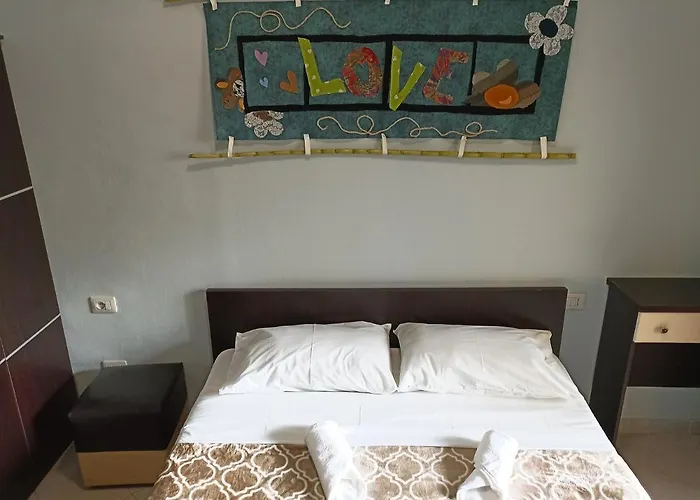 Apartment 10 Apartmants Olimpia Mir *