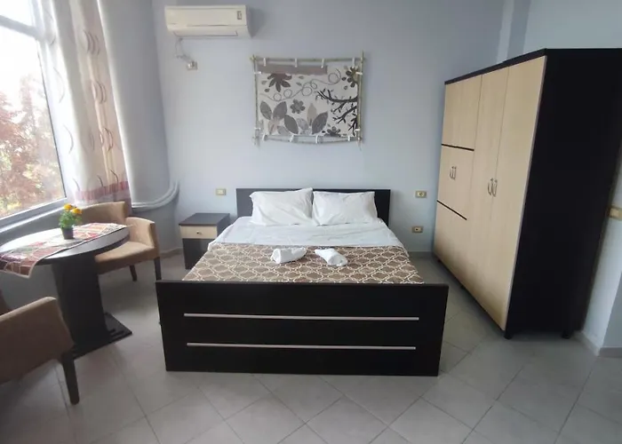 10 Apartmants Olimpia Mir Apartment *