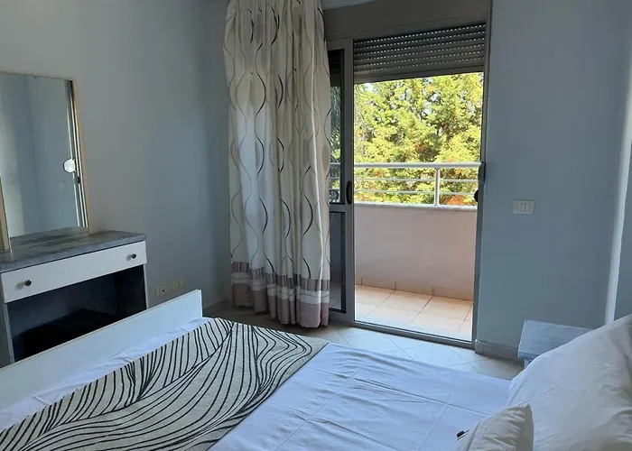 Apartment 10 Apartmants Olimpia Mir *