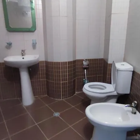 10 Apartmants Olimpia Mir شقة دراس