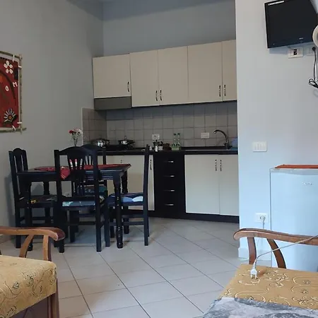 Apartment 10 Apartmants Olimpia Mir *