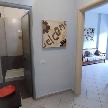 10 Apartmants Olimpia Mir شقة دراس