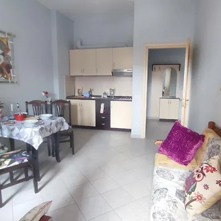 10 Apartmants Olimpia Mir شقة