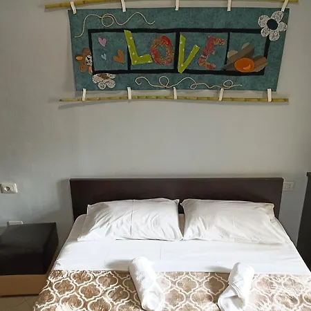 Apartment 10 Apartmants Olimpia Mir *