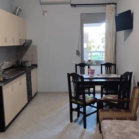 Apartment 10 Apartmants Olimpia Mir *