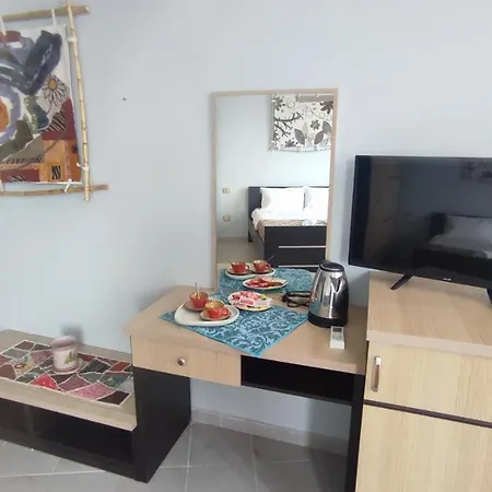 Apartment 10 Apartmants Olimpia Mir *