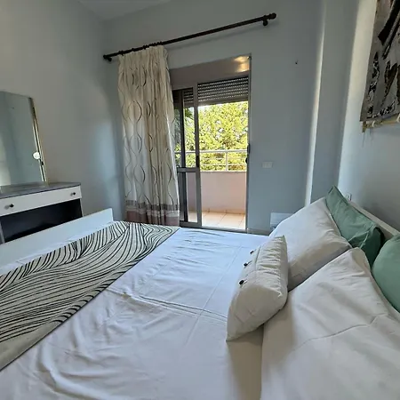 10 Apartmants Olimpia Mir شقة *