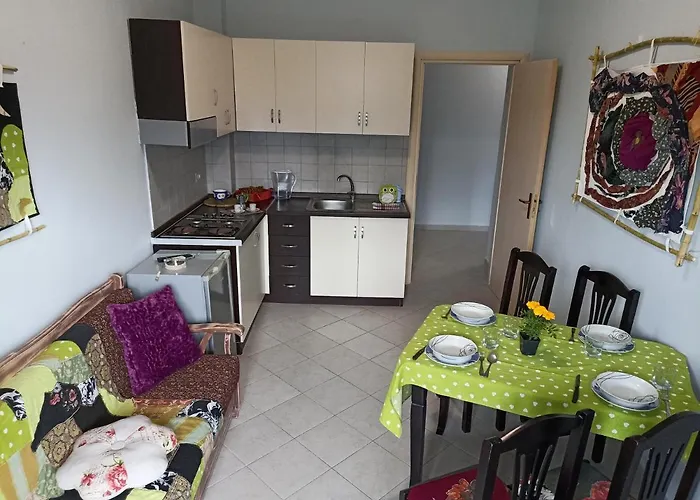 Apartment 10 Apartmants Olimpia Mir